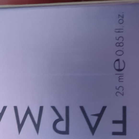 Primer. Pre-makeup for a beautiful finish! - Picture 8 of 8